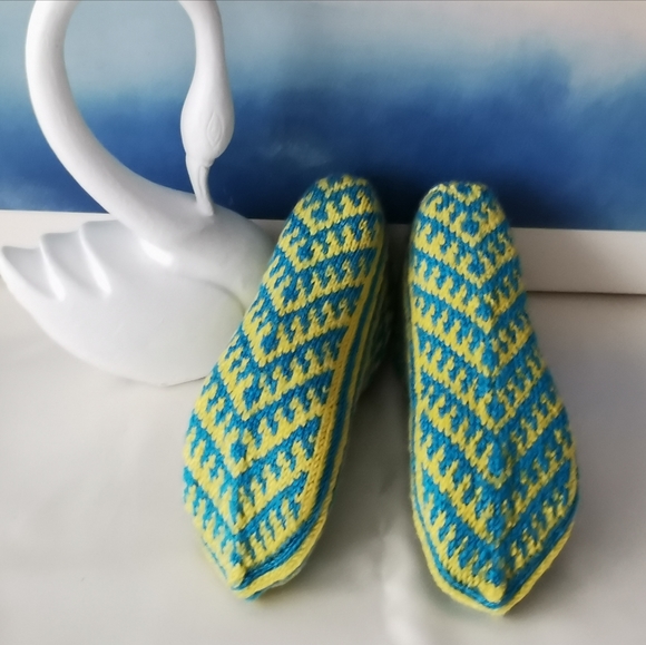 New Handmade slippers - Picture 2 of 3